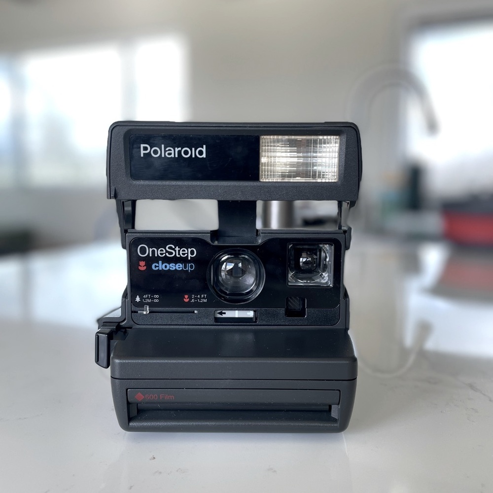 Vintage Original Polaroid OneStep 600 Instant Film Camera